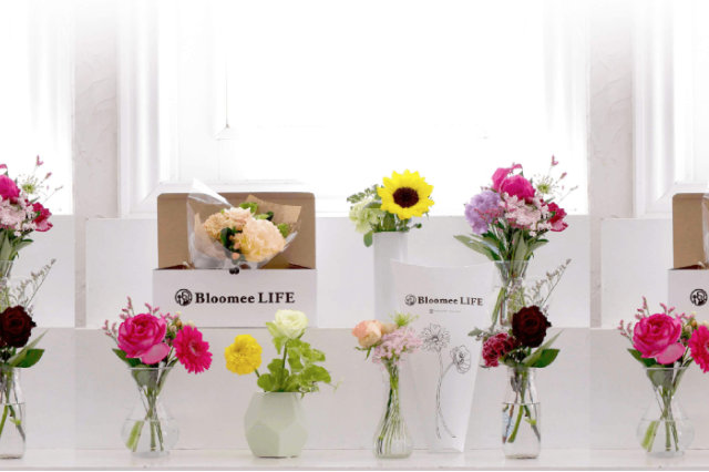 Bloomee LIFEの花束