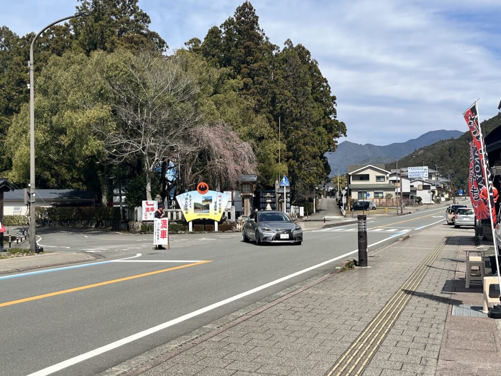 kumanohongu-parking-iriguti