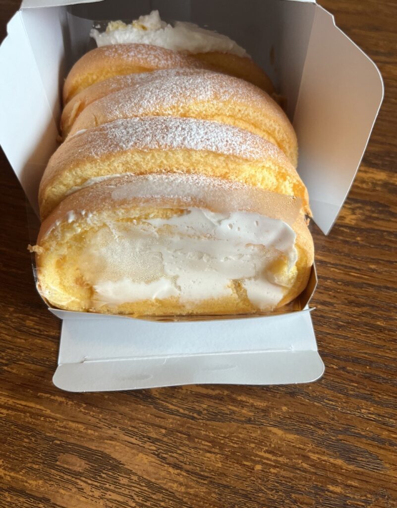 箱に入ったモンシェールのはしっこロール